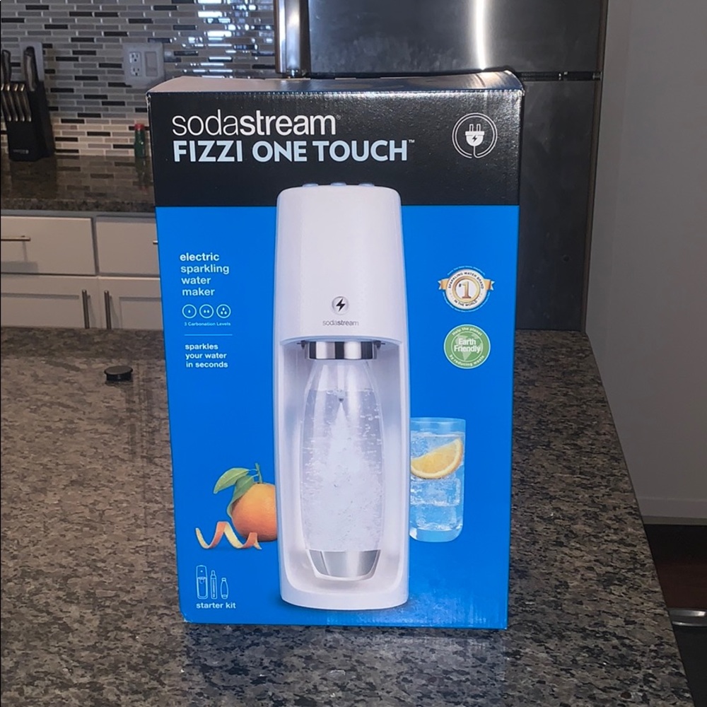 SodaStream Fizzi One Touch White Brand New